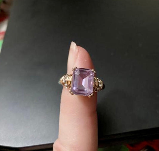 Amethyst Color Stone Ring With Gold and Silver On Band With Small Crystals On The Side